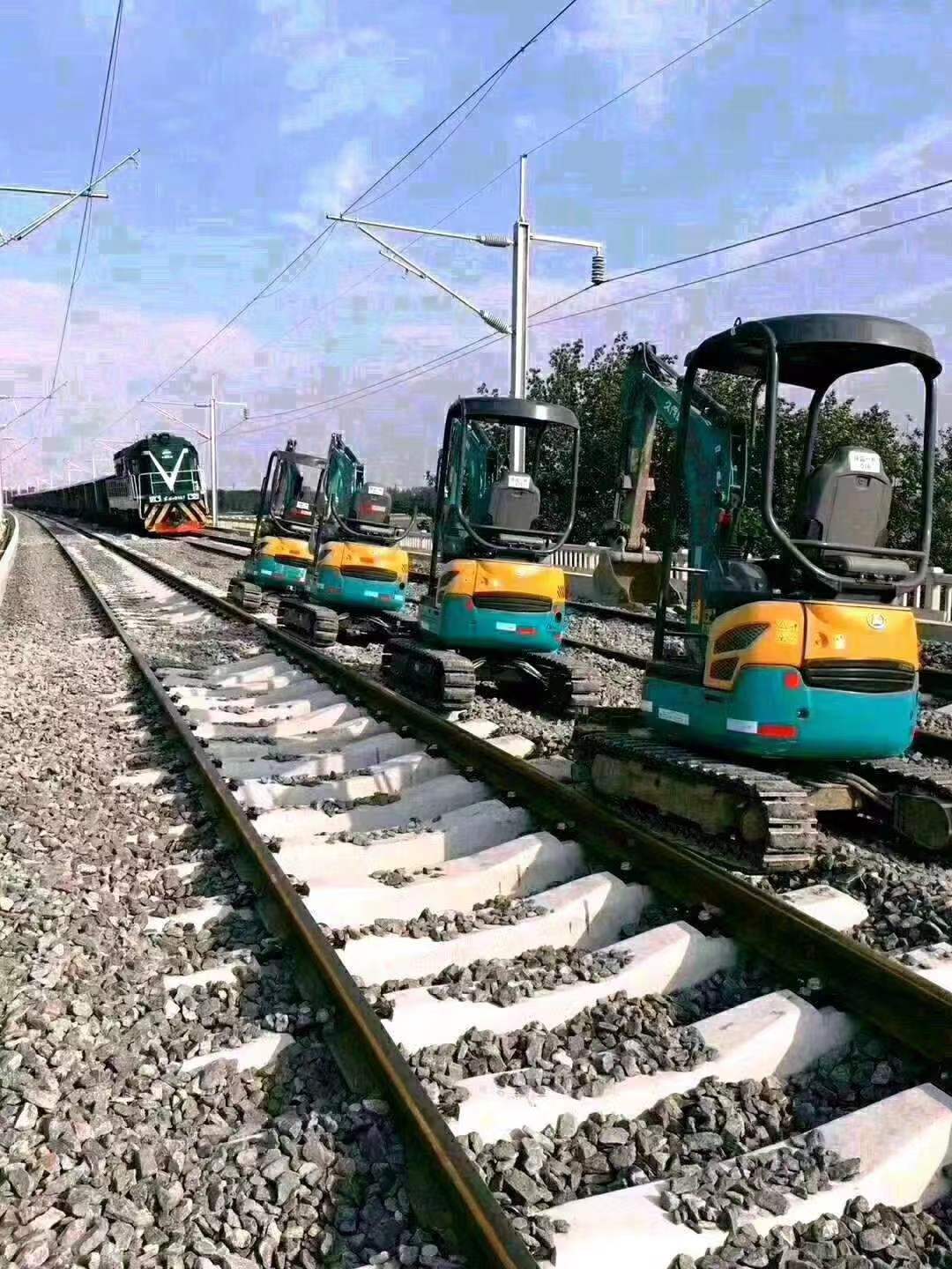 新年伊始蘇州小挖機租賃公司開始招募駕駛員啦！(圖1)