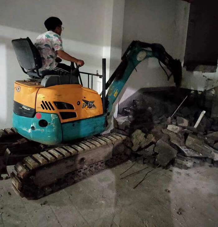 微型小挖機(jī)長時(shí)間存放需要注意哪些方面？(圖1)